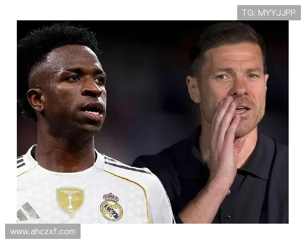 维尼修斯与阿隆索世俱杯后不和至今未曾交流揭示背后矛盾